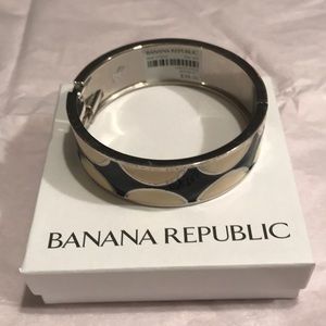 ❤️ Banana Republic bracelet
